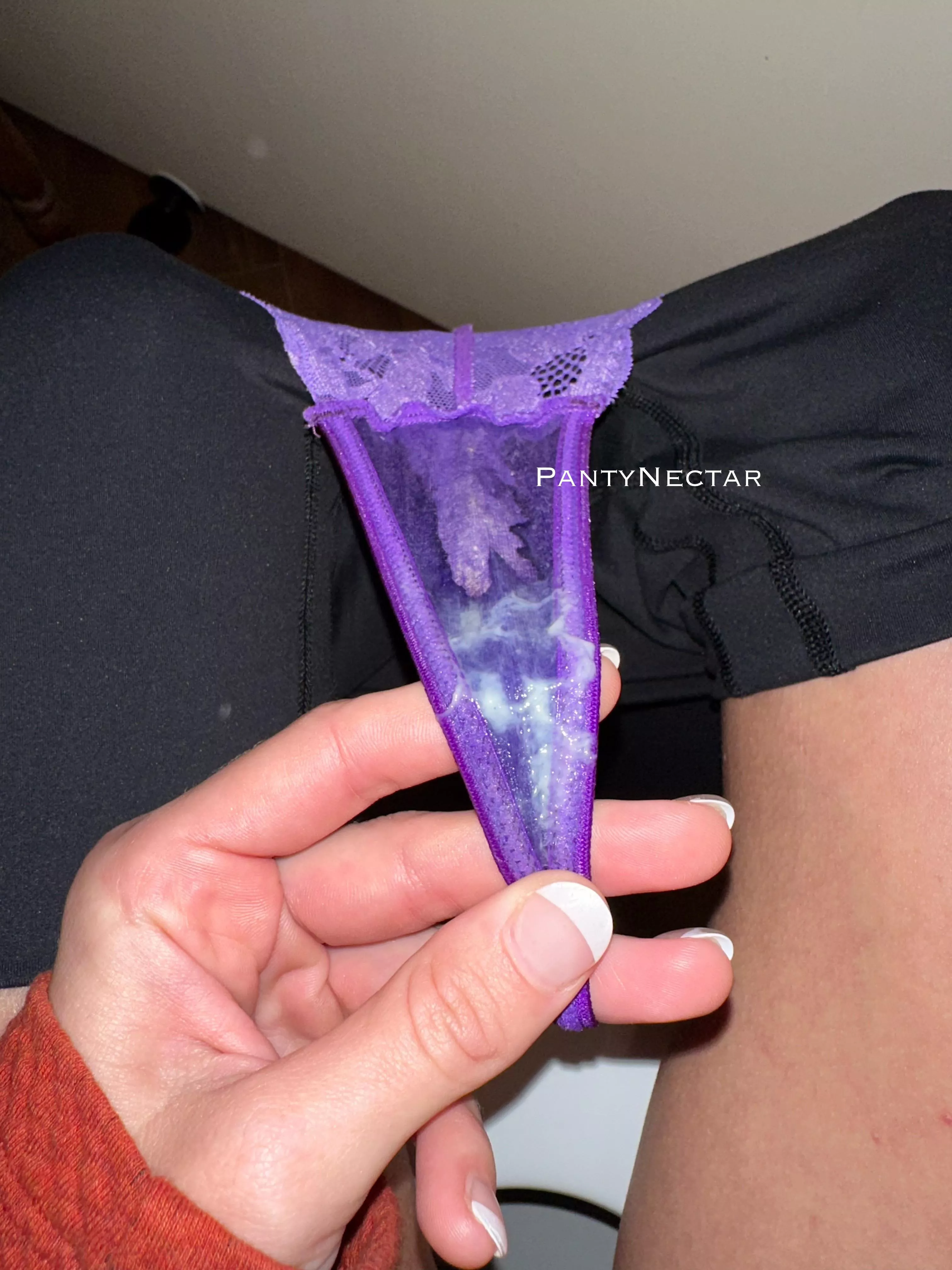 Horny slut panties [image]