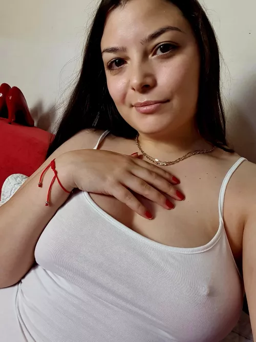 I don t like wearing a bra!🍒