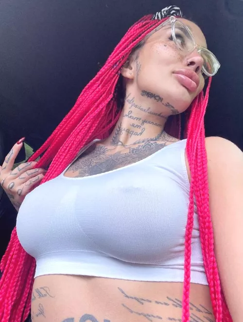 I want to bounce my boobs in your face