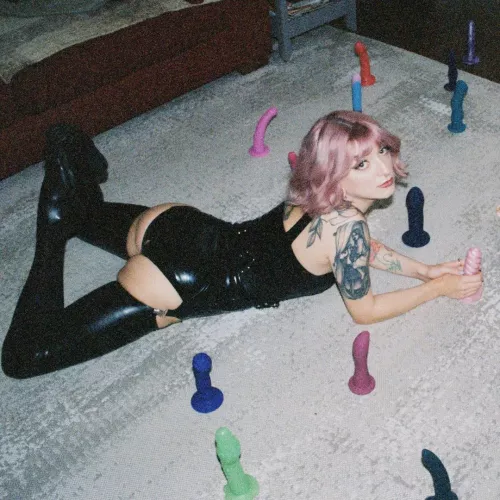 I'm gonna complete fill your ass with my cock💜🥰