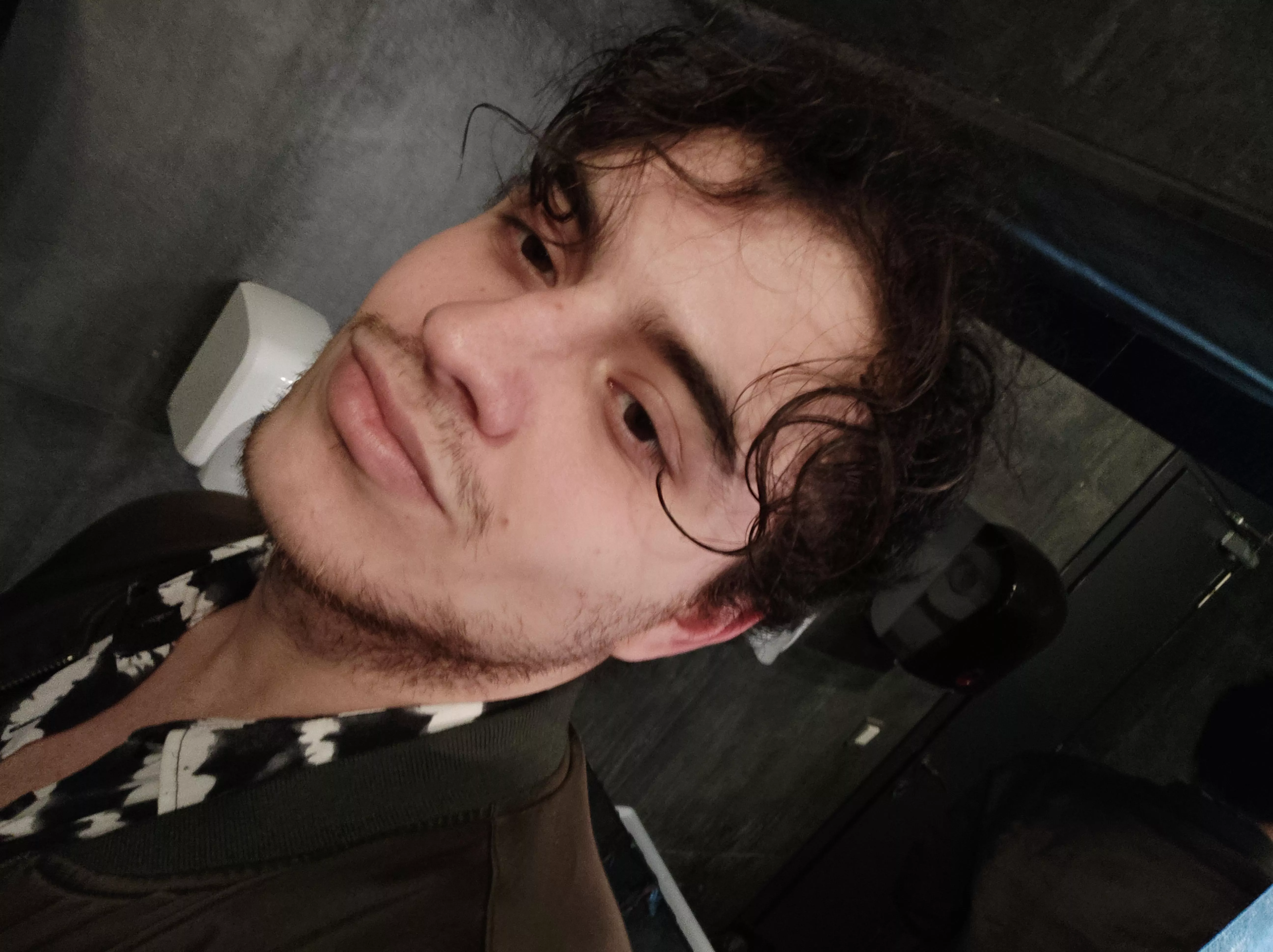 I'm trying to make new friends online, wanna join me on discord? Sisyphus#7720