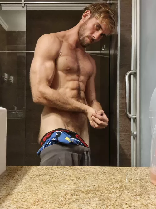 Just a guy with a cool boxer