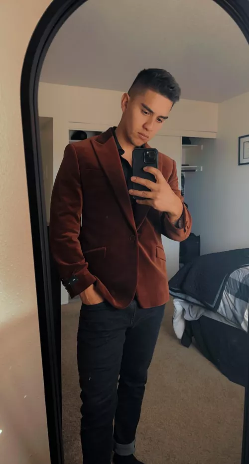 Just bought my holiday 2022 blazer. Thoughts?