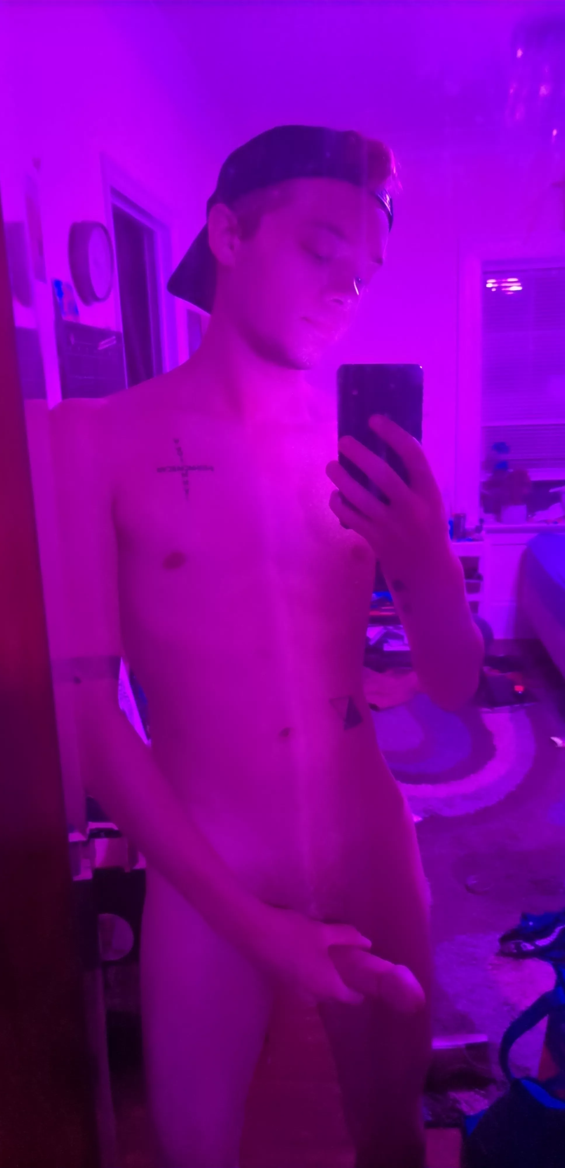 Looking for a player 2 :) Hmu for Co-op games!