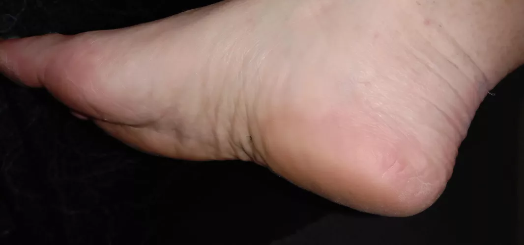 massage my tied feet