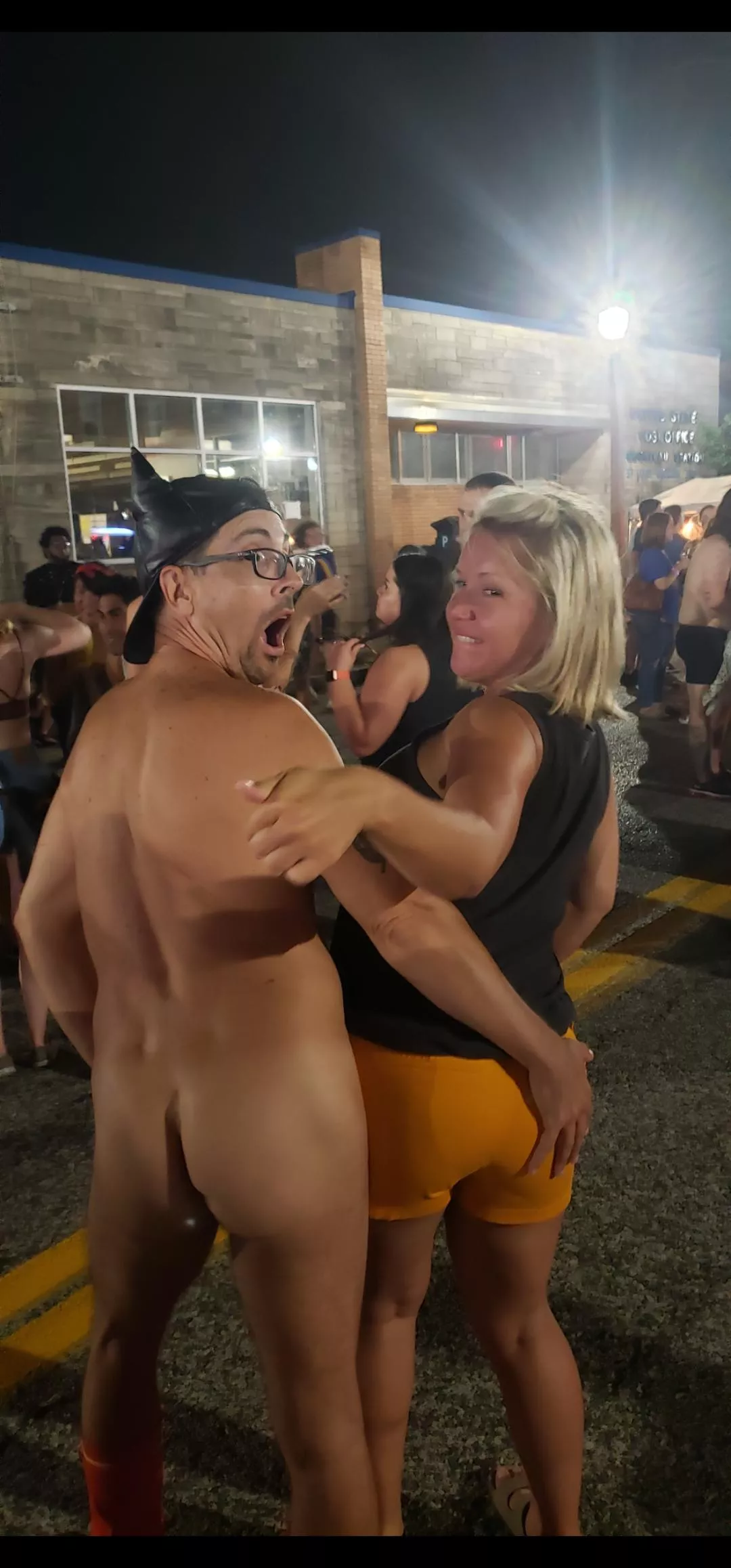 More ass grabbing in the street.