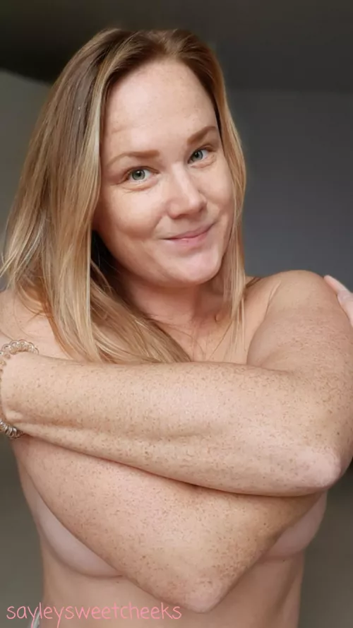 Naked freckles, I have 1000's just for you