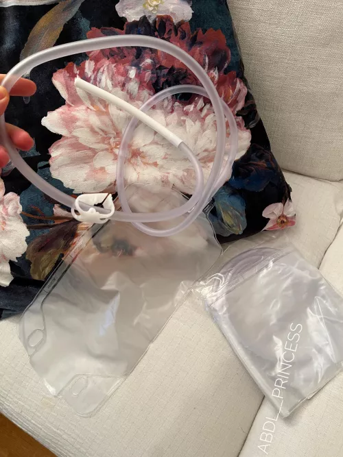 Opted for this simple enema bag. Thank you for your recommendations and tips! 🙏