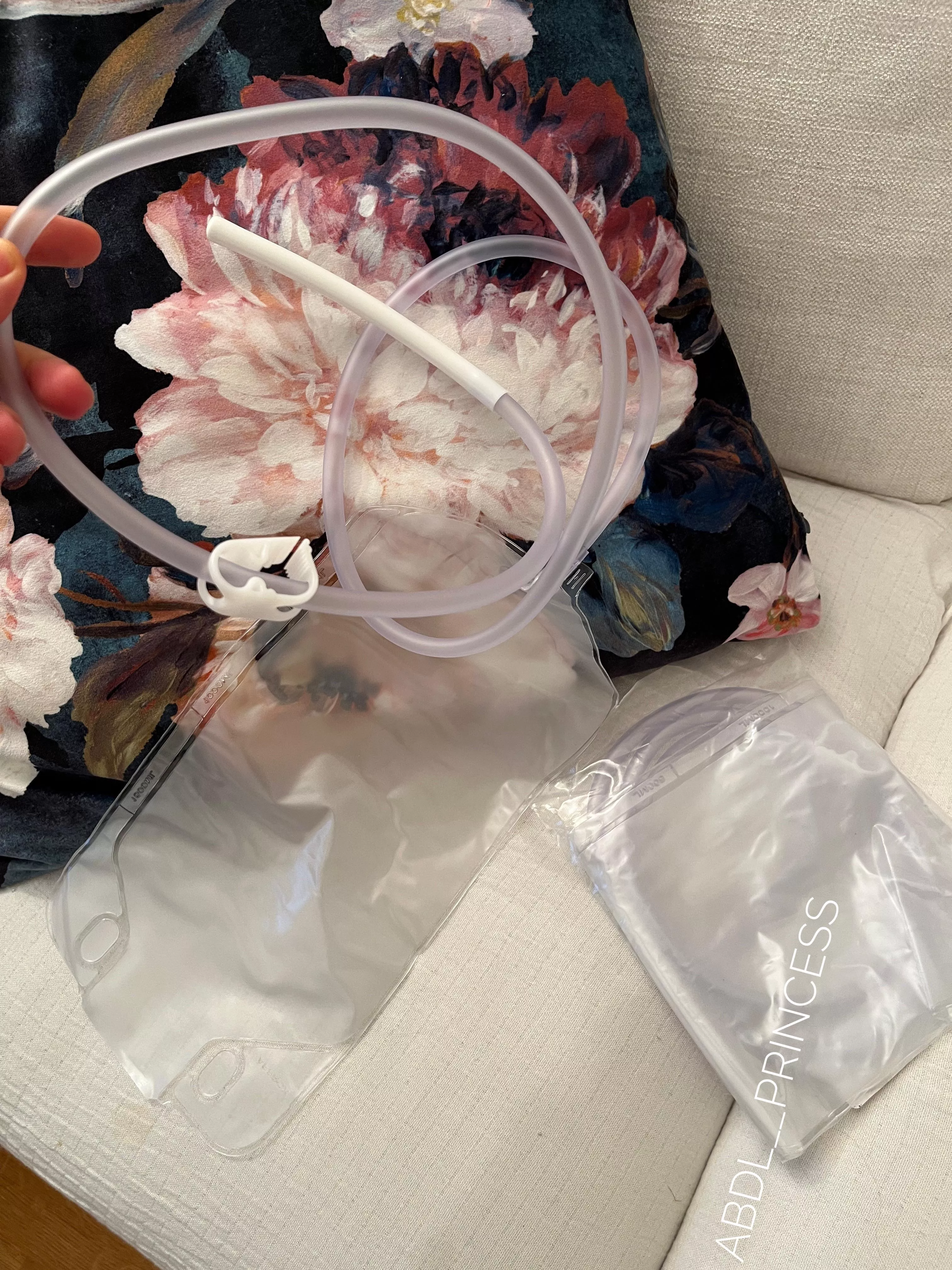 Opted for this simple enema bag. Thank you for your recommendations and tips! 🙏