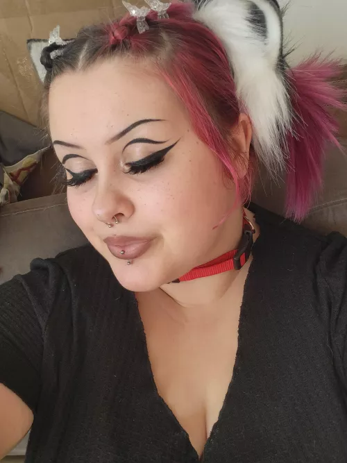 pats please? 💞🙈