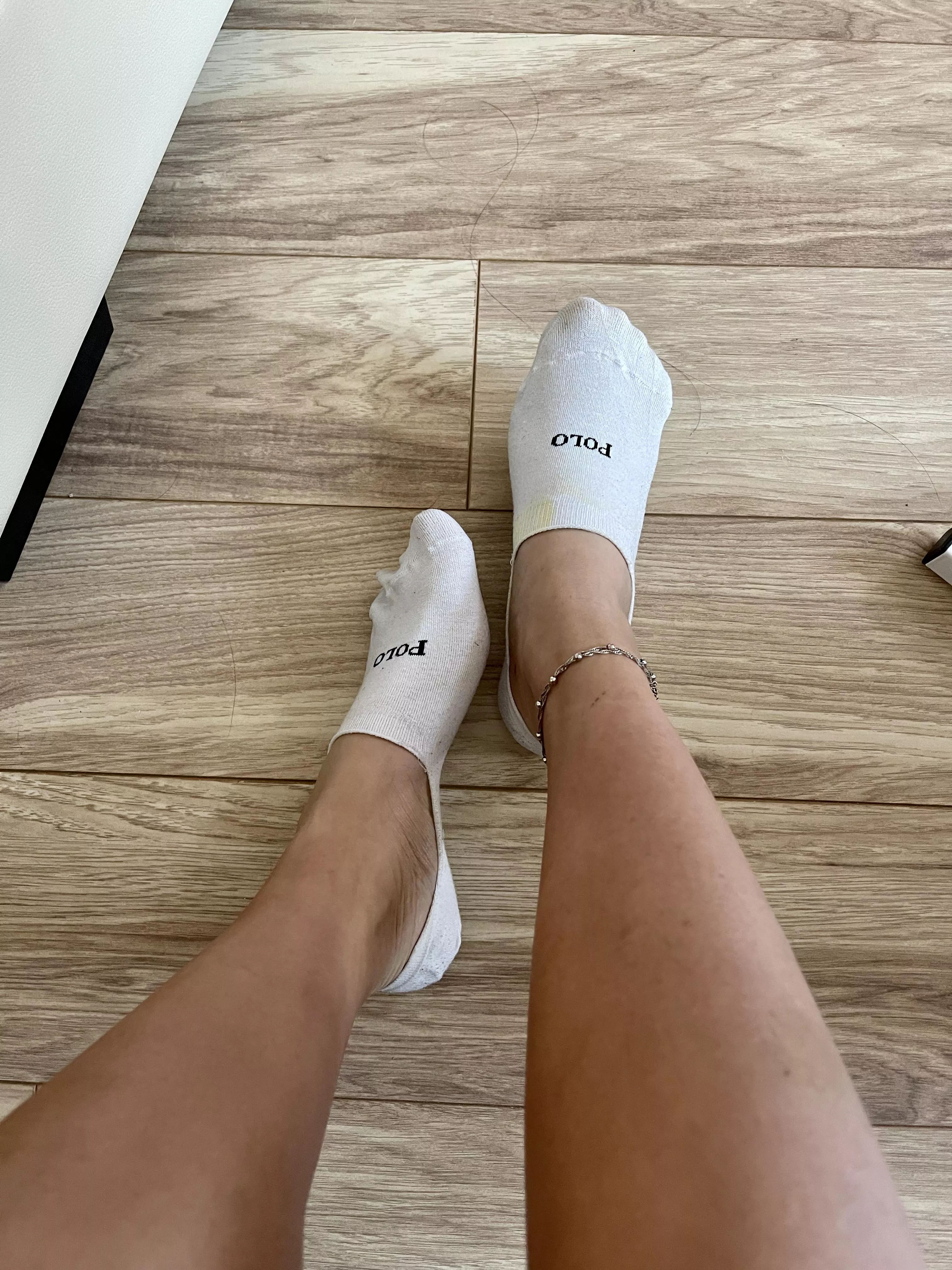 [Selling][US] Want a sniff? Used smelly socks from an Asian girl 💜