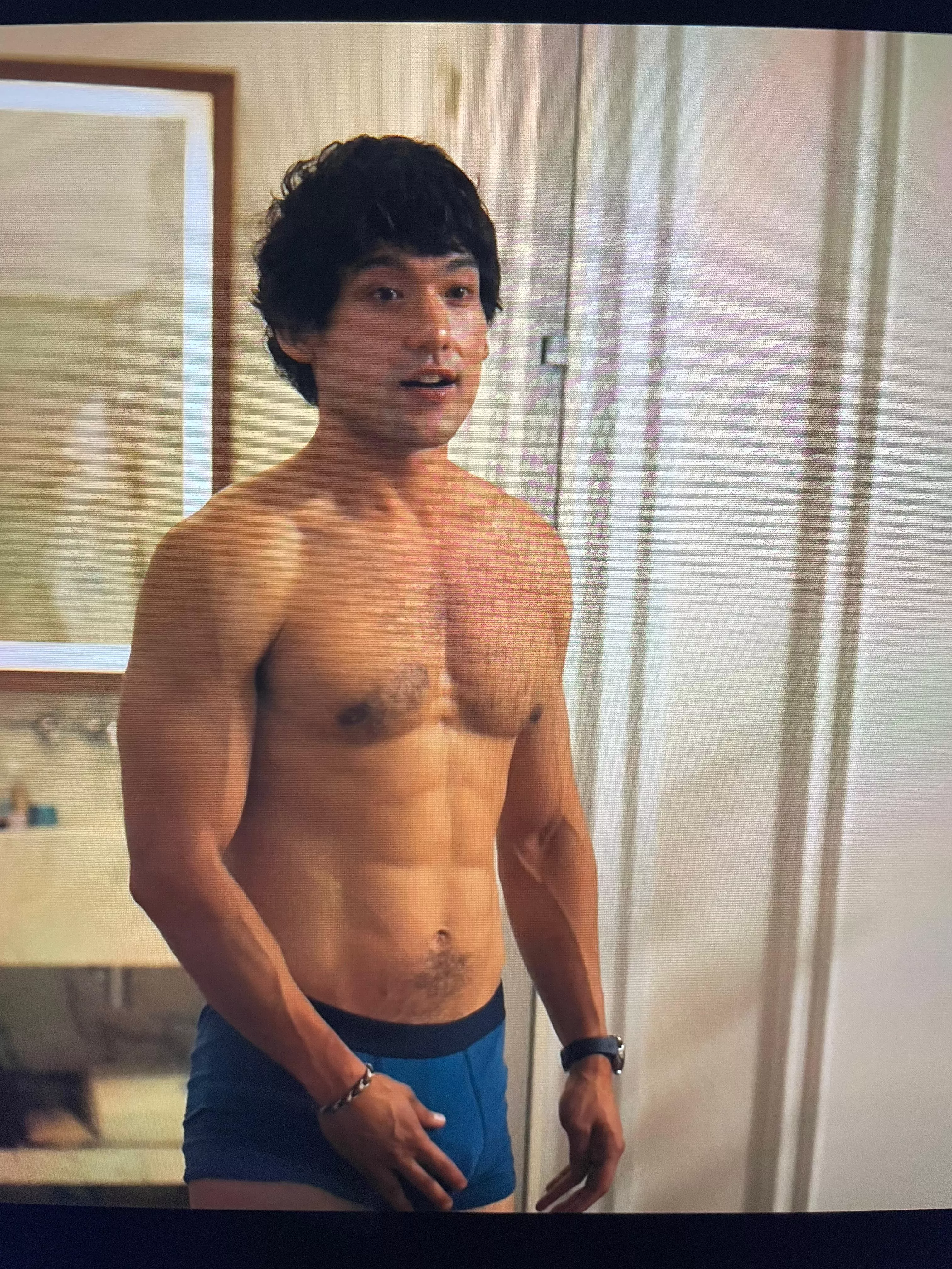 Sorry for the potato pic, HBO won’t let me screenshot. Curious if anyone can identify the boxer briefs Ethan from White Lotus is wearing 😅