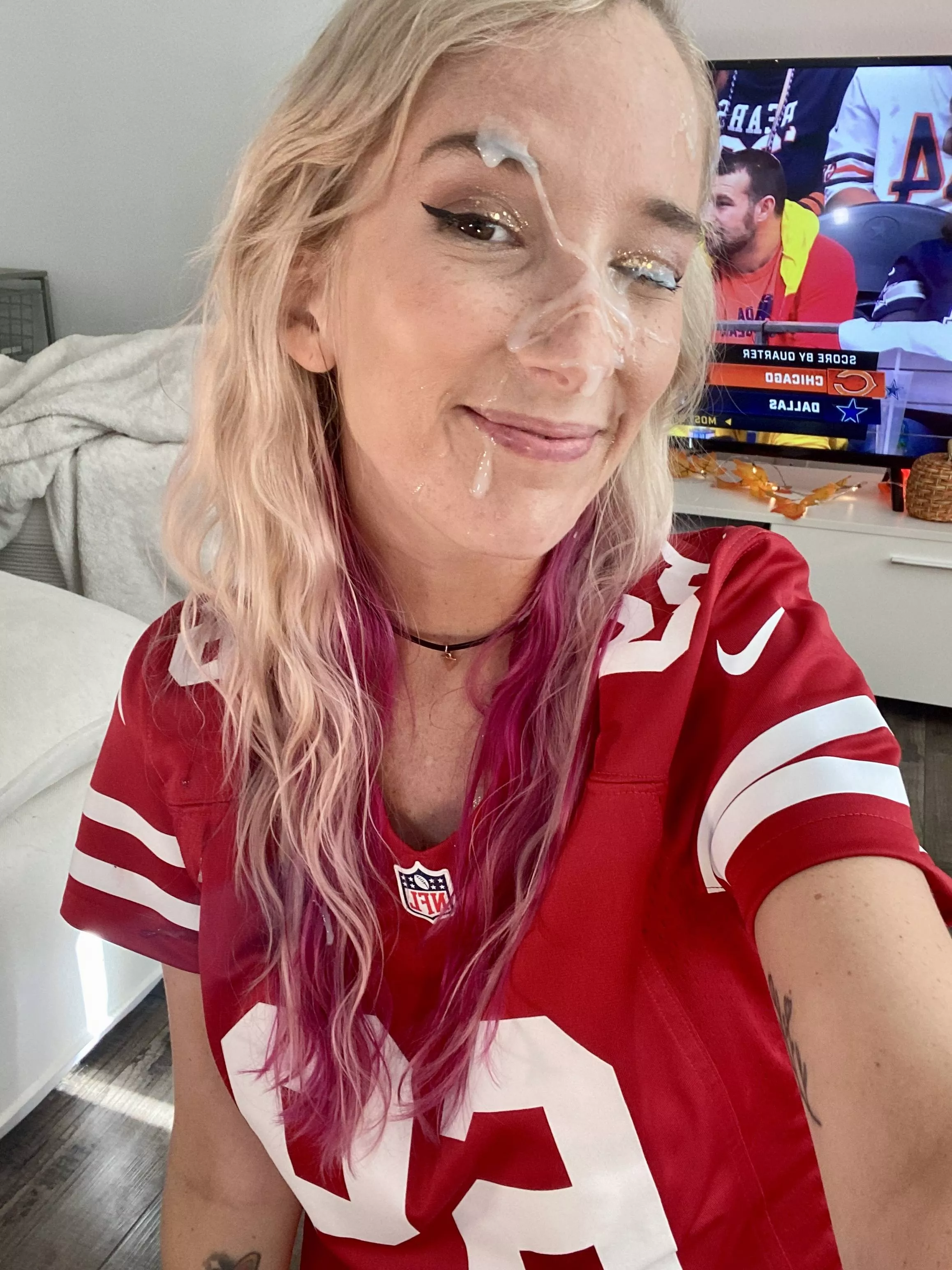 Sundays are for football & facials 🏈