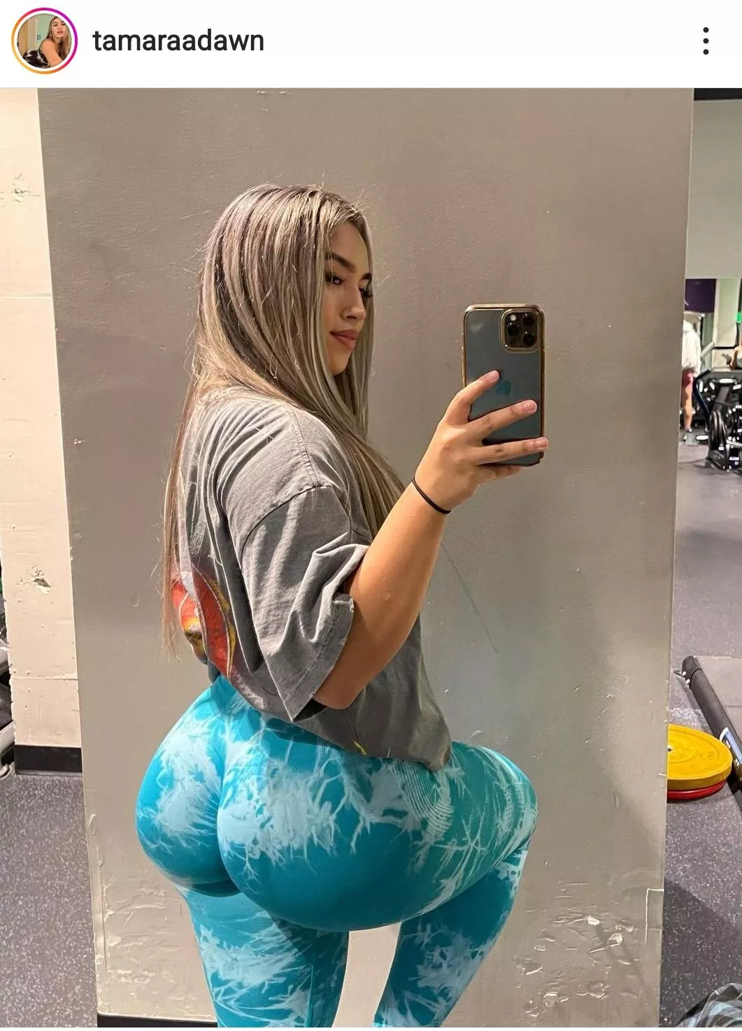 Tamara's plump peach