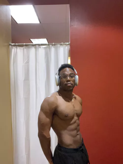 Thinking about bulking up soon 💪🏾