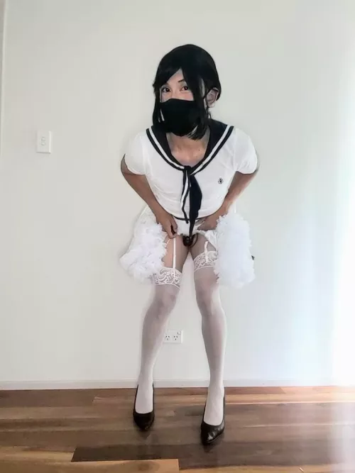 This sailor needs some semen 😉⚓