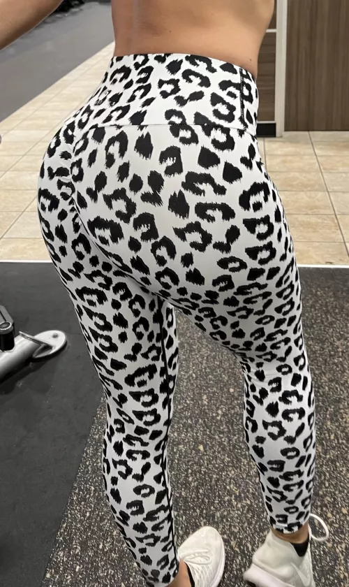 Wild vibes for glutes day