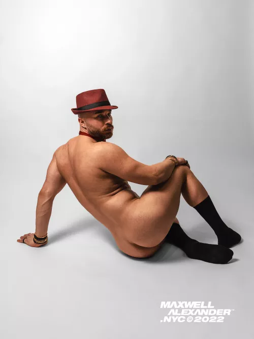 Would you suck me if I was your roommate? 🤗