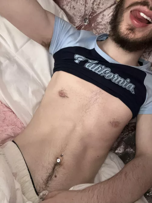 (18) Hairy twink boi😜😉👅