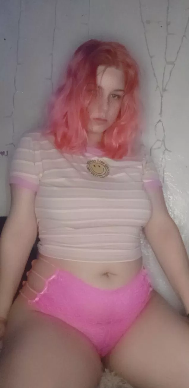 19 and all natural, enjoy ;)