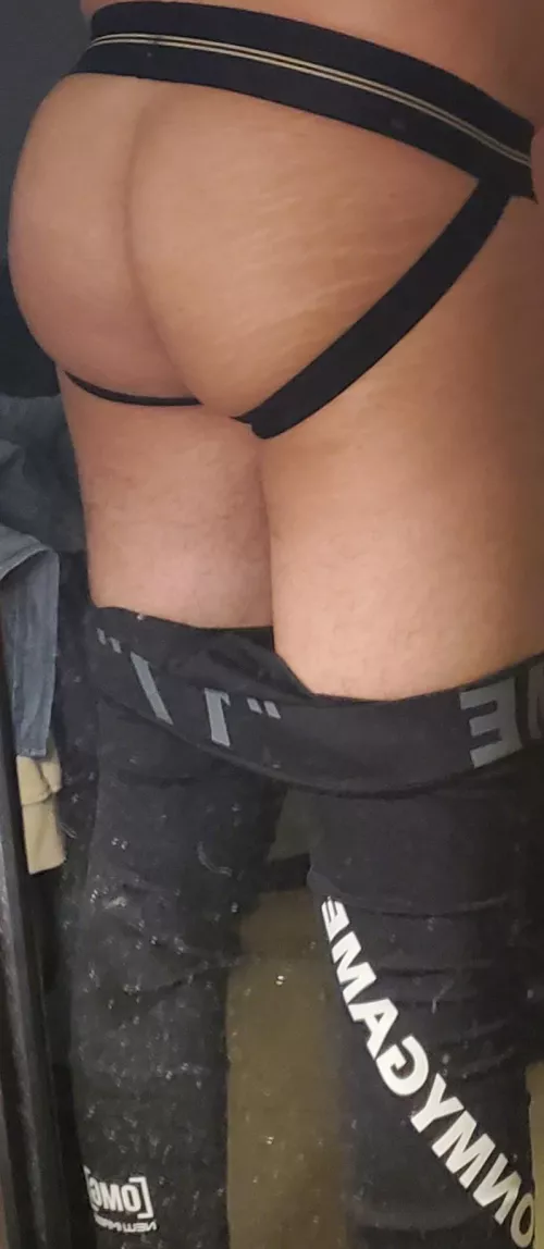 (21) help me loosen it up? 🥺