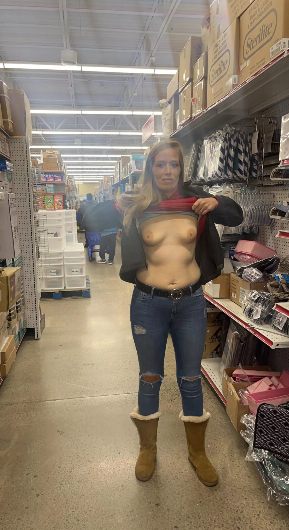 34(f) Love showing off in public!