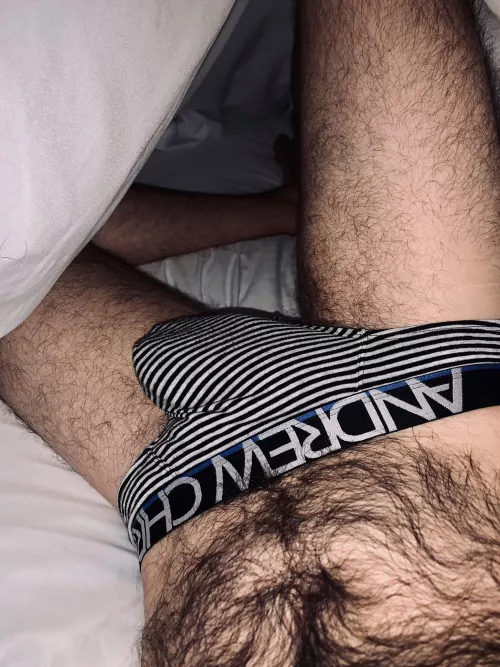 A peek under the sheets...