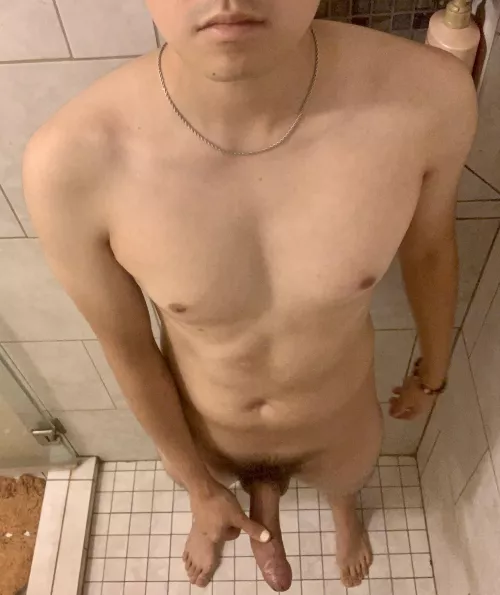 About to hop in the shower, who wants to join ;)