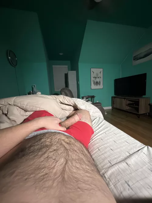 Any ladies interested dm