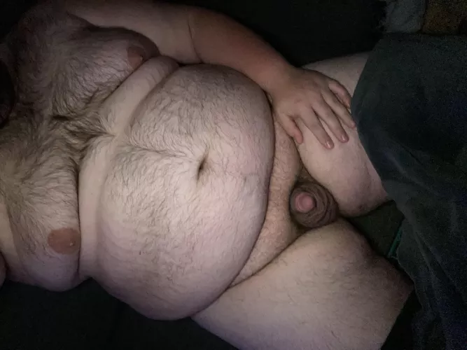 Any volunteers want lend a hand or mouth so I can cum?