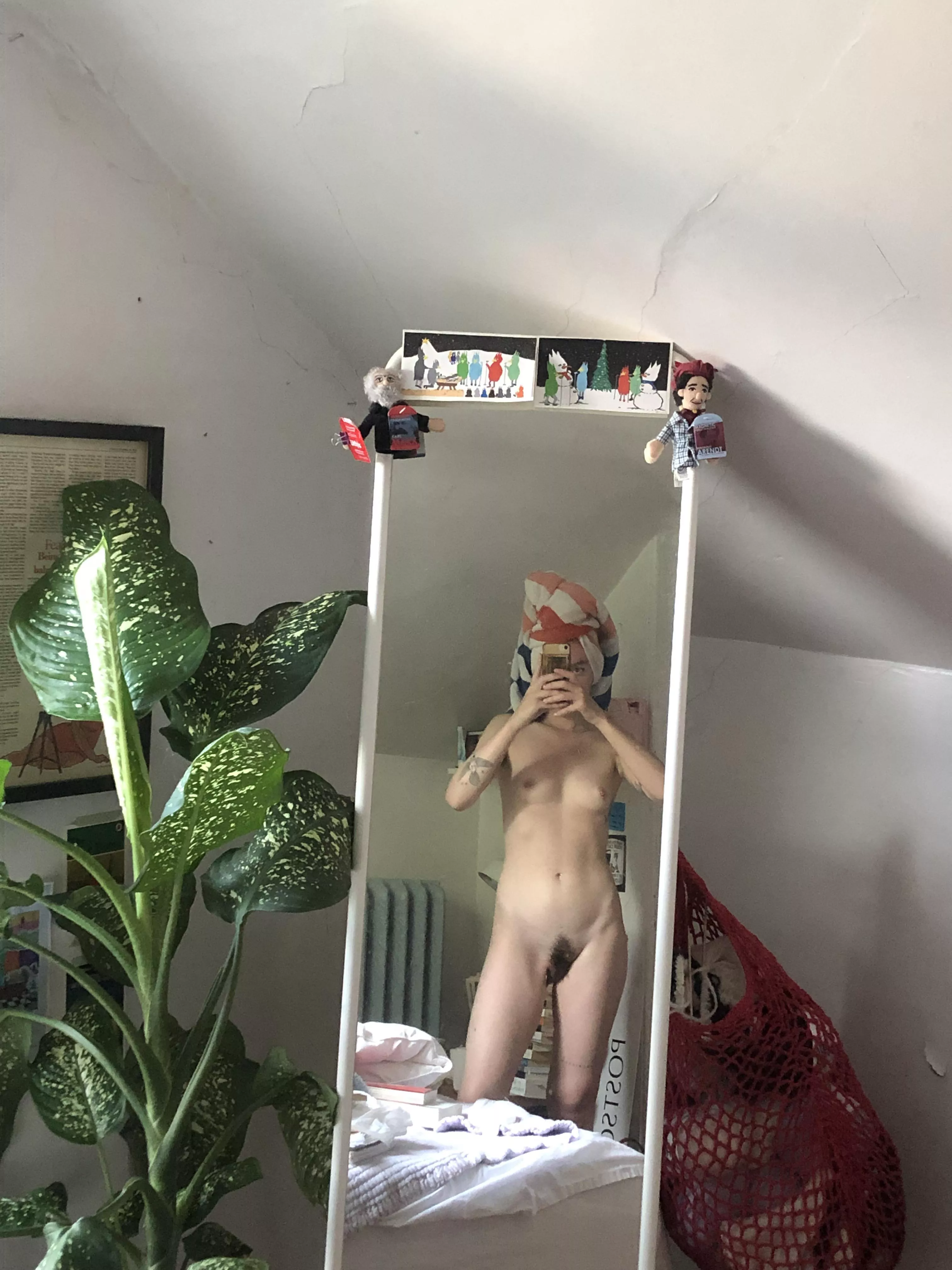 appreciating myself in my own skin [F23, 135lbs, 5’6]