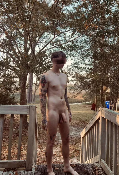 chilly or not I’ll keep the clothes off for my adventures