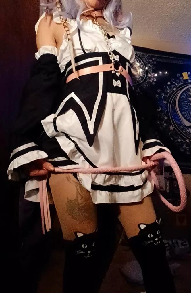 ^•^ cum pet me so I can bite yeww 🌼