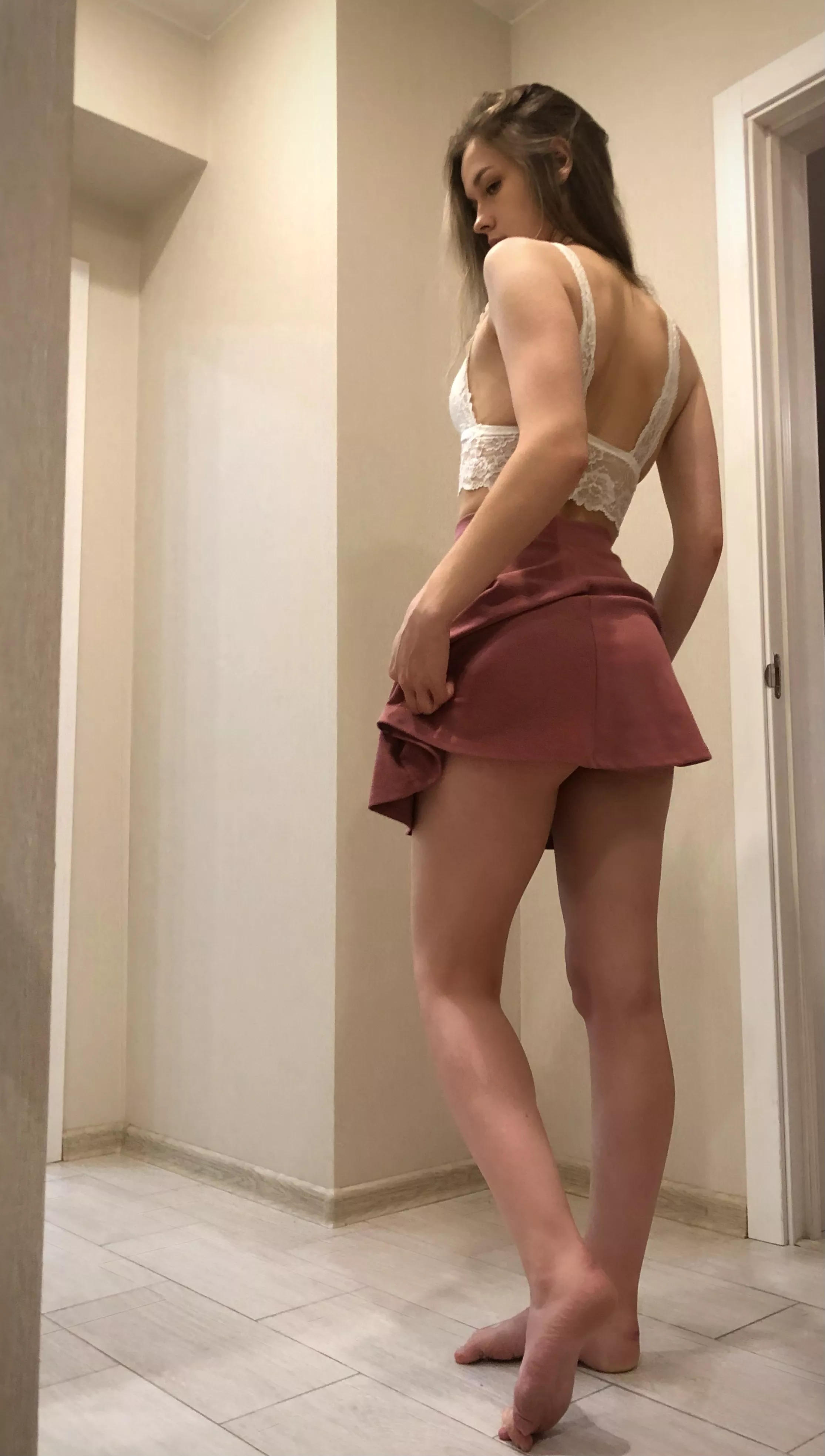 💕 Cute college girl with a firm ass and small tits 😛