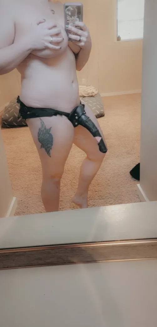 dont worry little one, I'll pull your hair and call you pretty as I slide into you!