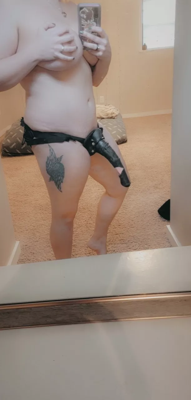 dont worry little one, I'll pull your hair and call you pretty as I slide into you!