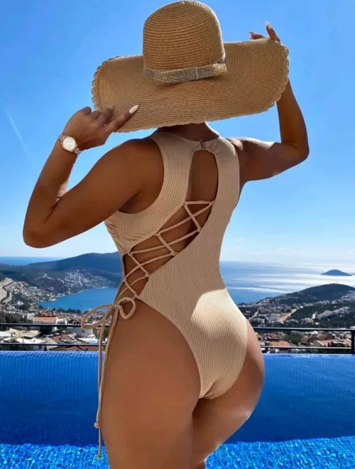 enjoying the view 🤎