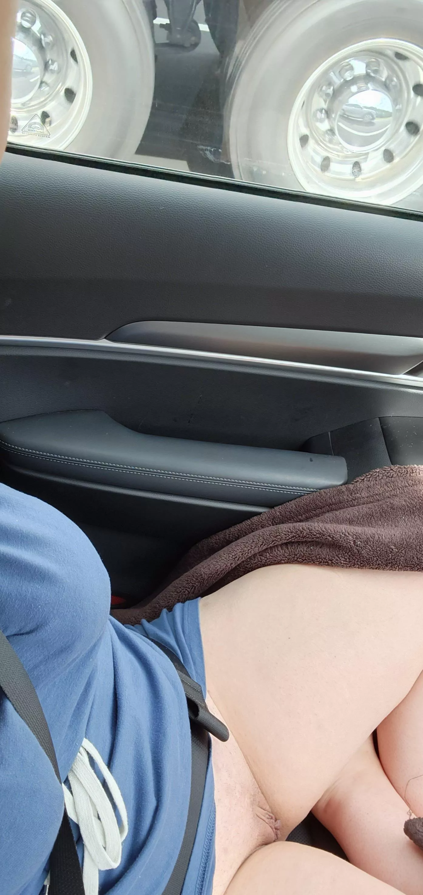 Flashing Truckers, do you think they enjoyed the view? [F]