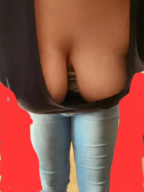 Gf19 Has some massive melons🥵🥵