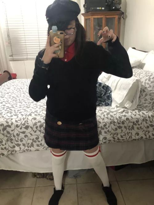 god she's so cute, and I just want to ruin her