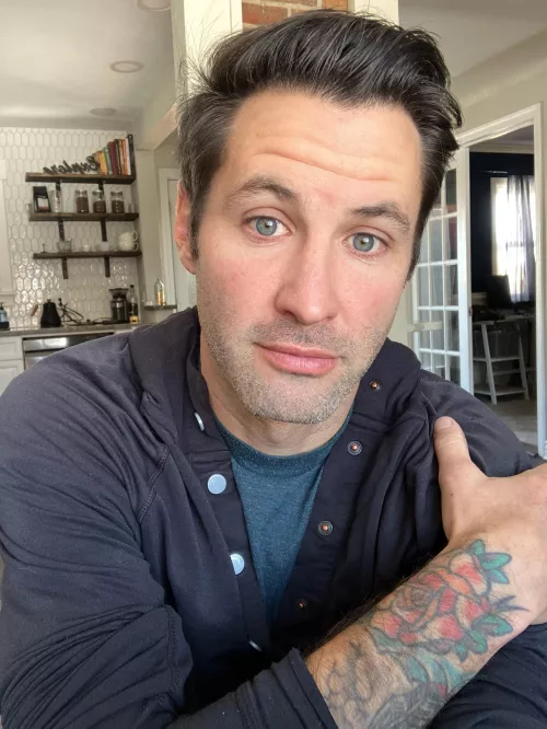 Happy Tuesday ladies, any love for a mid 30s dad?