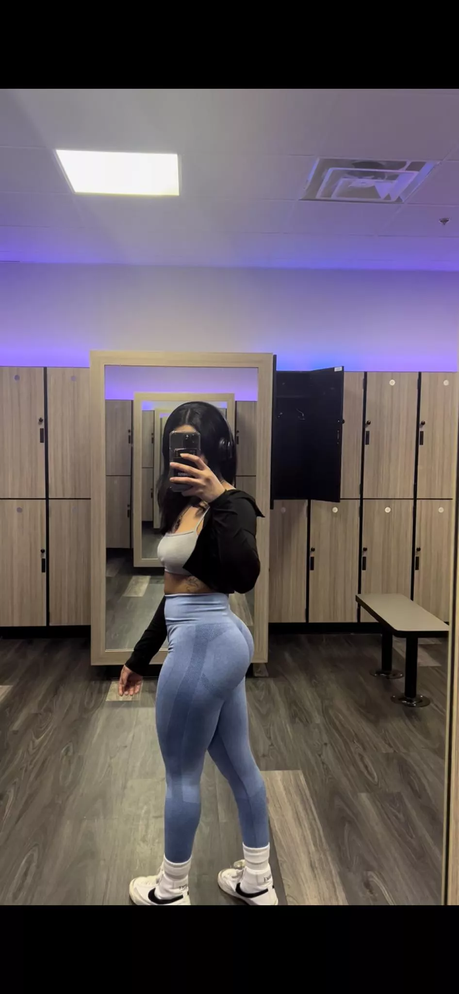 Help me get flexible? 🧘‍♀️