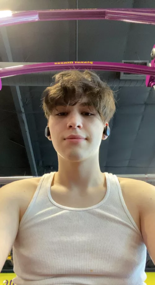 HEY SOMEBODY BE MY GYM BRO… please