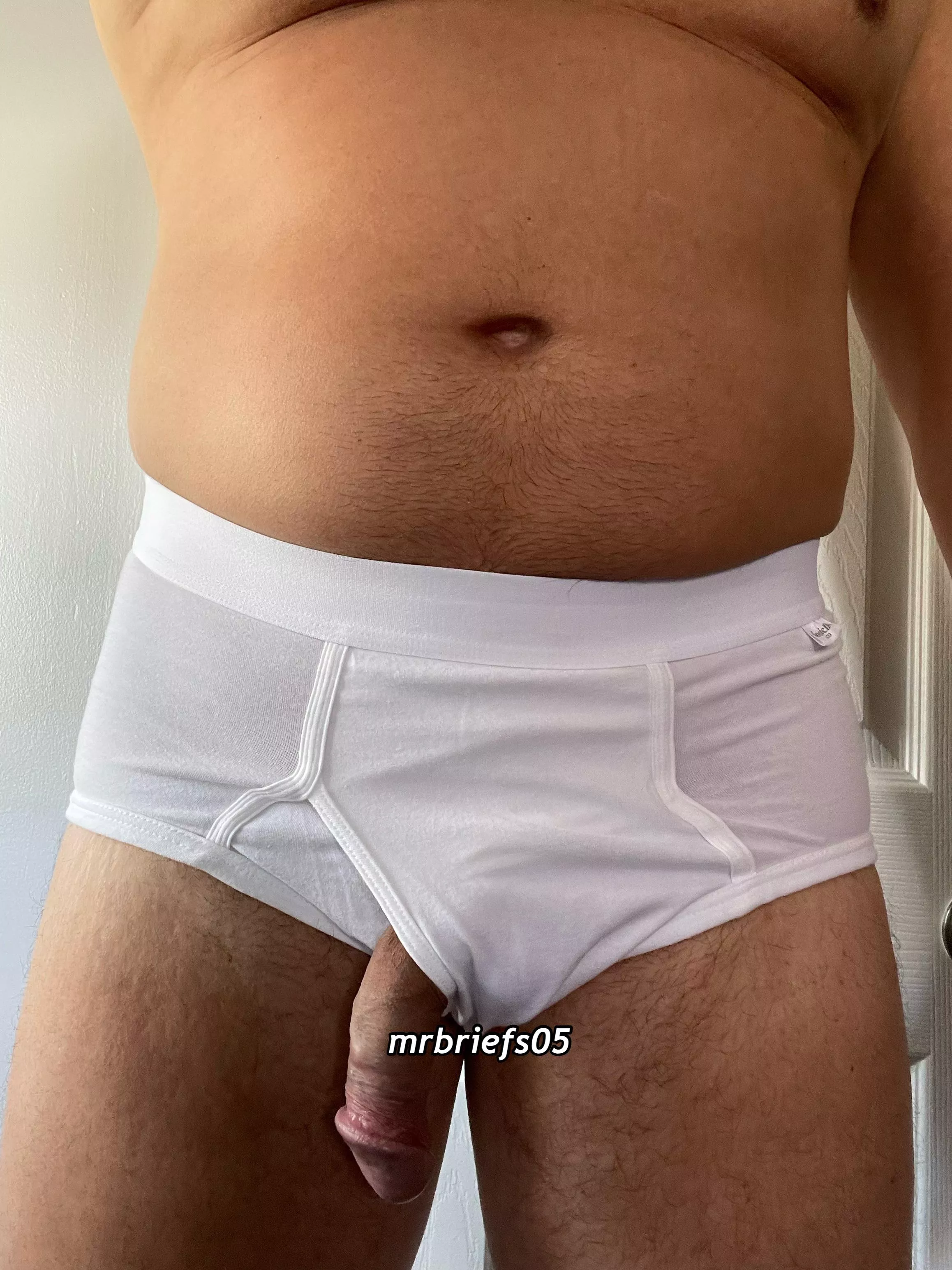 Howdy…TW 🤍😘 45