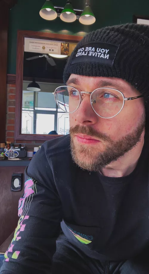 I can’t be the only one who gets a depressy feel when it snows, I don’t know why, but I hate it. I want warmth!