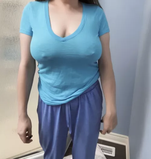 It doesn’t matter what I wear, my milf pokies always show.