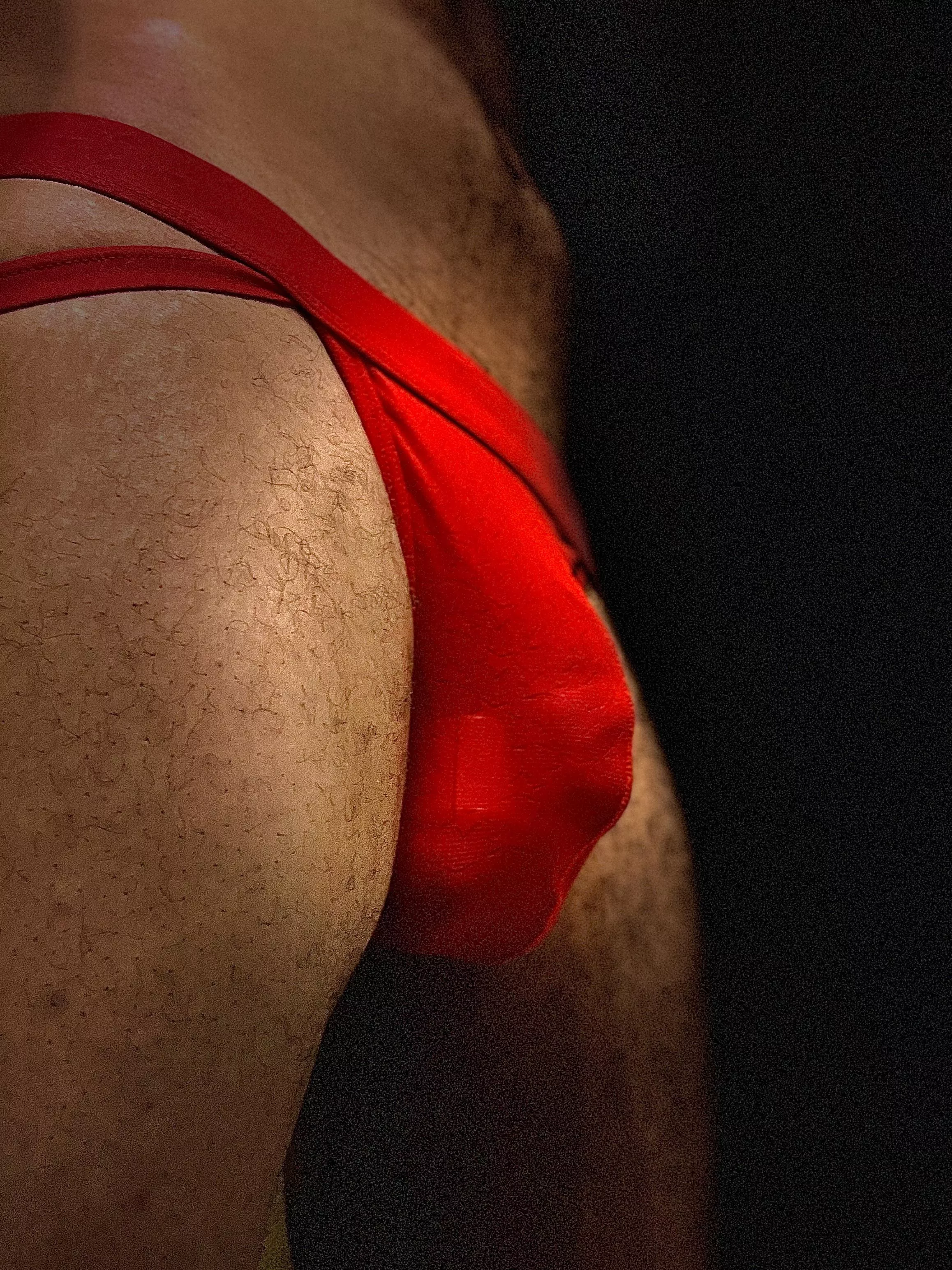 Midday swapped black for red 😈✨🍆⭕️