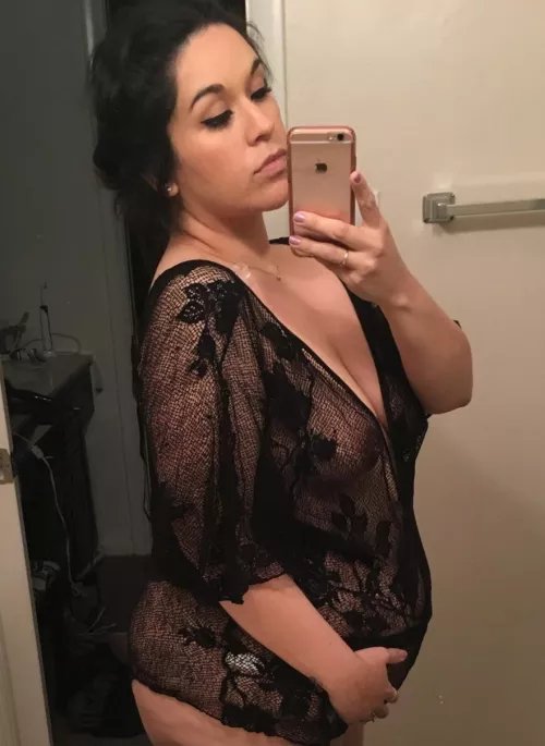 Miss being pregnant.. who wants to get me pregnant again