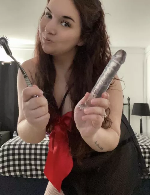 Mommy had a long hard day at work and wants to take every bit of it out on you loser. Pick your tool of suffering or get both 🫣mommy is impatient chode boy … 😈[domme]