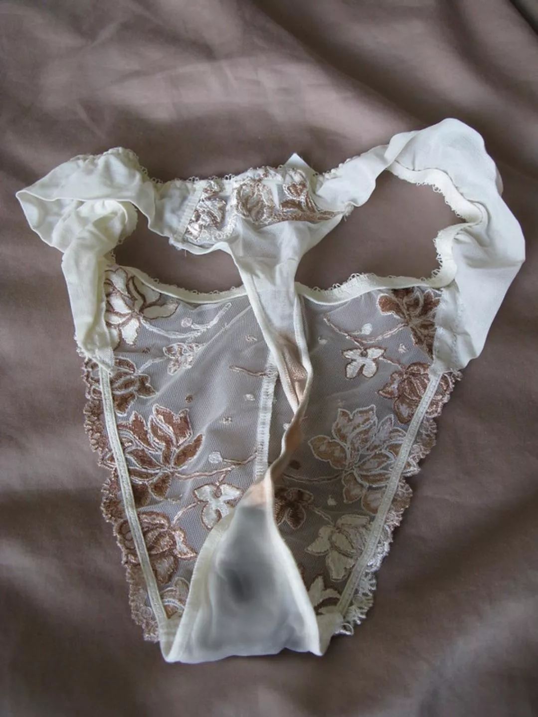 My Mexican Pussy makes filthy panties